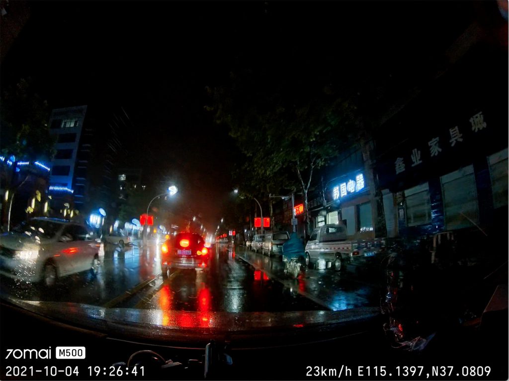 70mai m500 ghi hình ban đêm siêu tốt